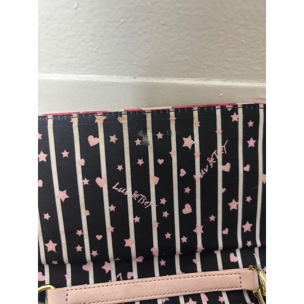Betsey Johnson Pink Floral Crossbody Bag with Matching Coin Purse - Picture 4 of 6